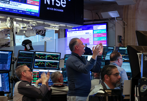 Wall Street tente un rebond avec AMD