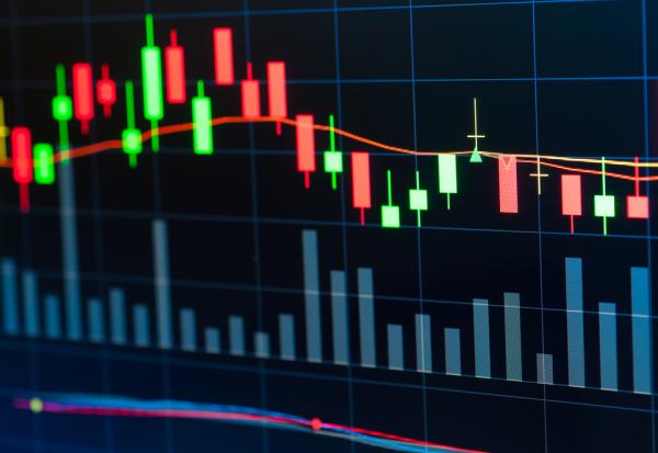 Boeing pique du nez, les analystes tirent sur le manche