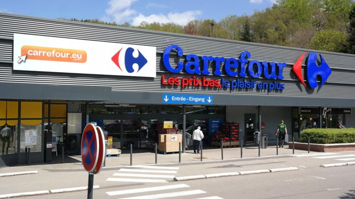 Carrefour sous pression en Bourse après un semestre en demi-teinte