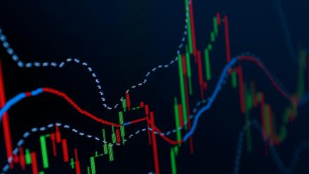 L'Europe dans le rouge, suspendue à la Fed