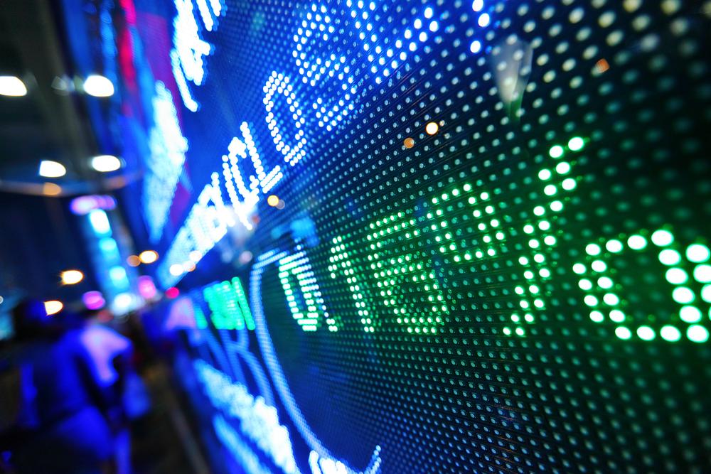 Pfizer toujours dans le vert, Goldman Sachs neutre