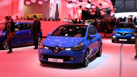 Renault lance son offensive hors d'Europe, le marché apprécie