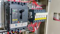 Schneider Electric s'allie à Foxconn dans l'IA