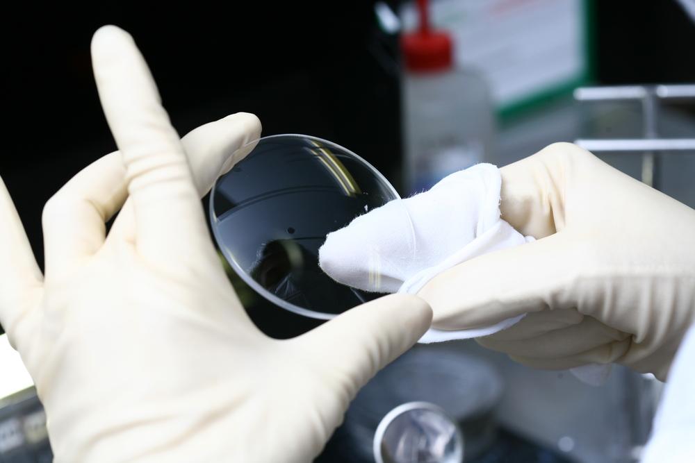 UBS abaisse son objectif sur EssilorLuxottica, mais reste à l'achat